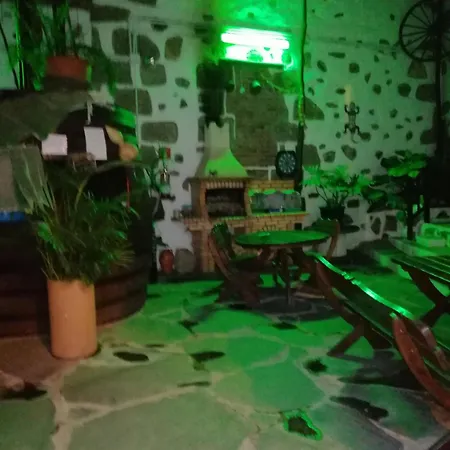 La Piedra Viva , Siete Hermanos 2* Agüimes